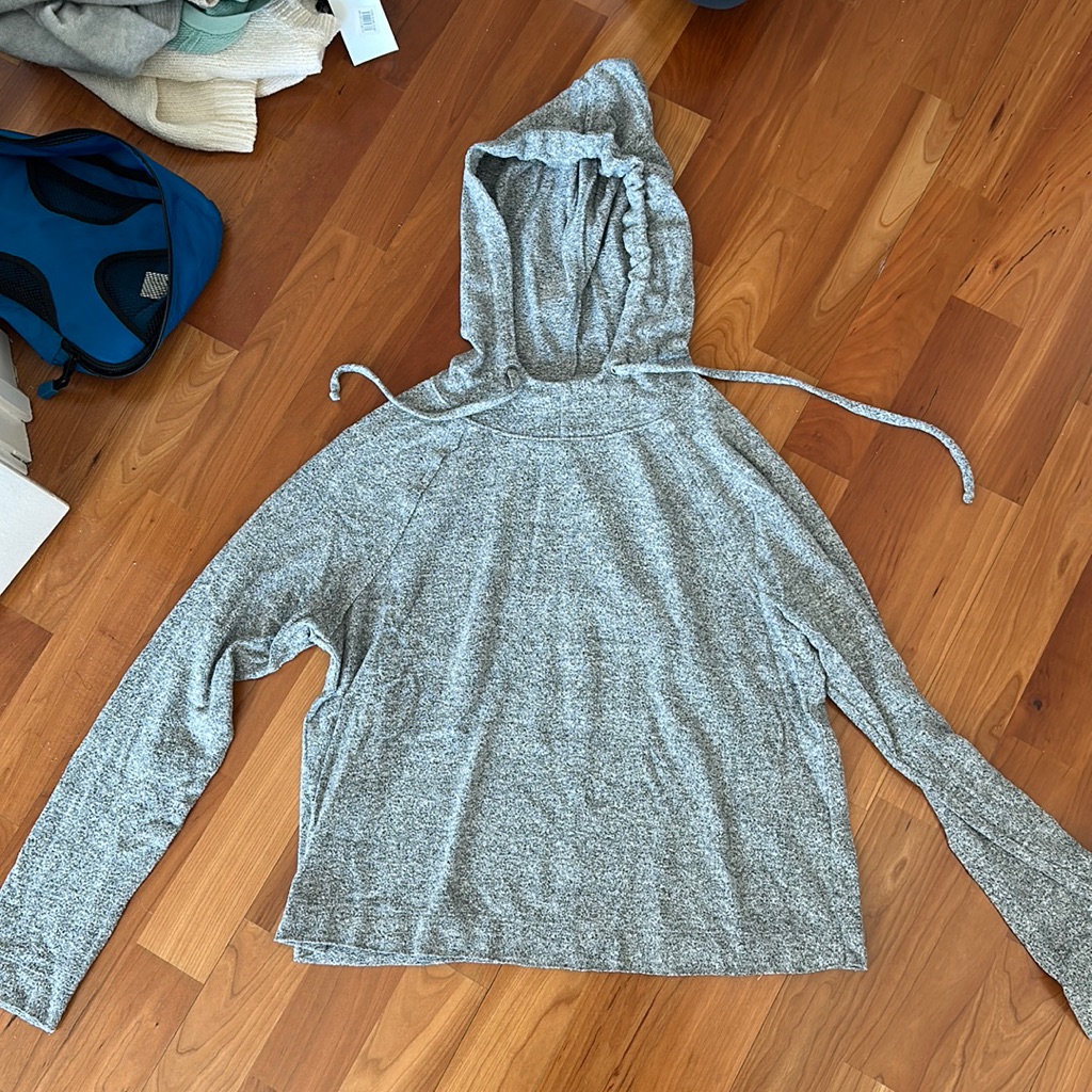 Bella Dahl Gray Sweatshirt